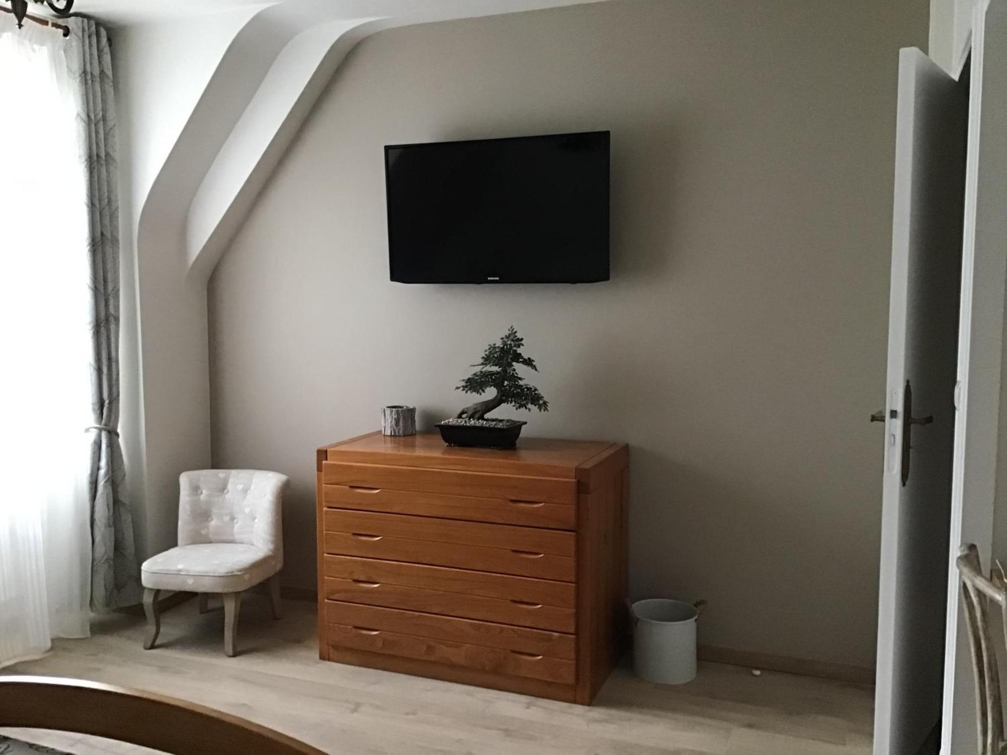코단 Le Pas Du Faon B&B 외부 사진